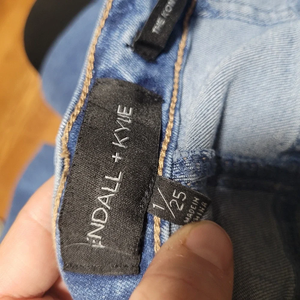 Kendall Kylie‎ juniors The Kontour High Rise Jeans Distressed Blue Size 1 new